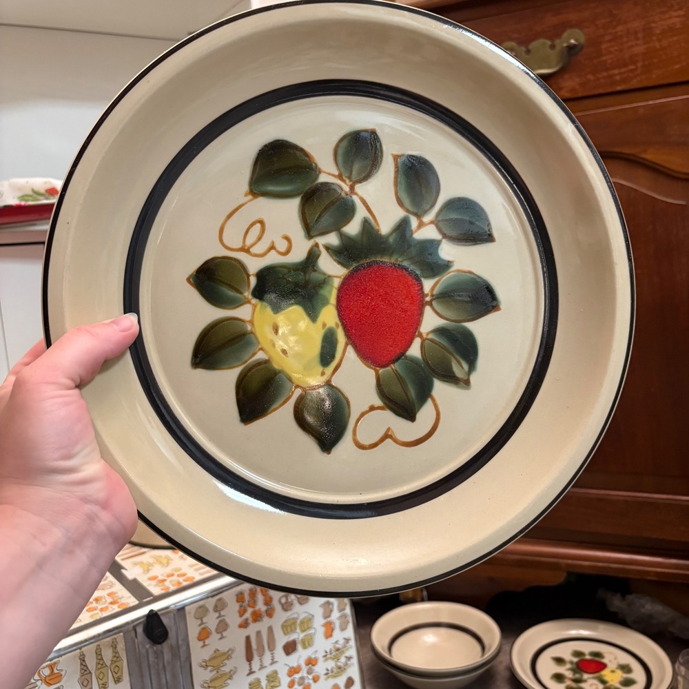 Vintage Strawberries Stoneware Platter 12 Inch Hand Decorated Made in Japan 4112